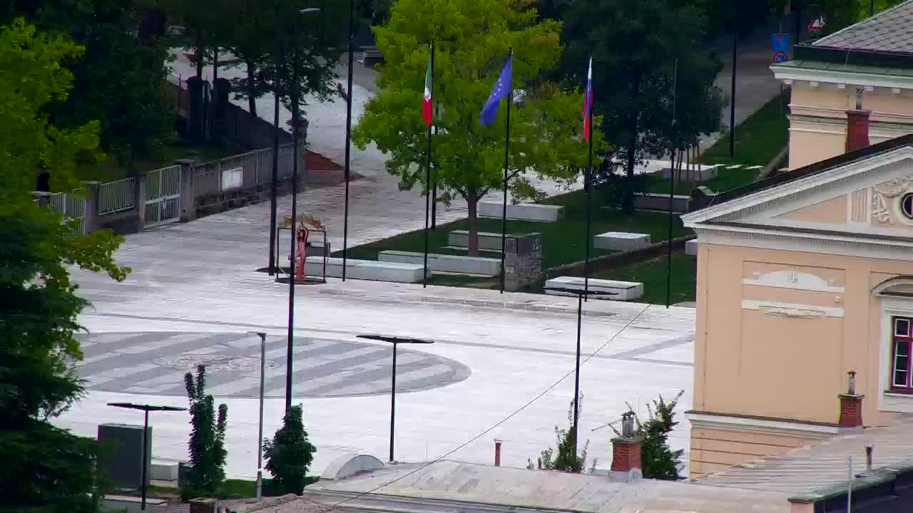 Nova Gorica e Gorizia: Panorama Mozzafiato dal Convento Francescano di Castagnevizza