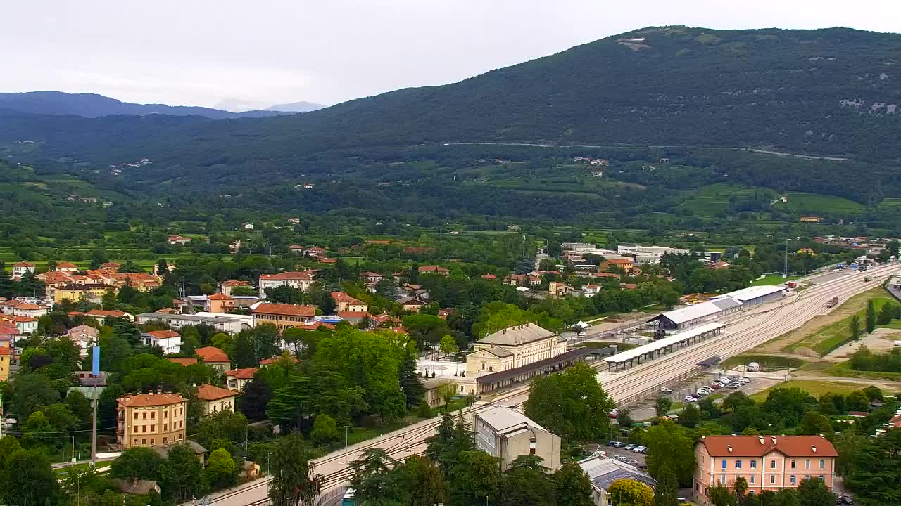 Nova Gorica e Gorizia: Panorama Mozzafiato dal Convento Francescano di Castagnevizza
