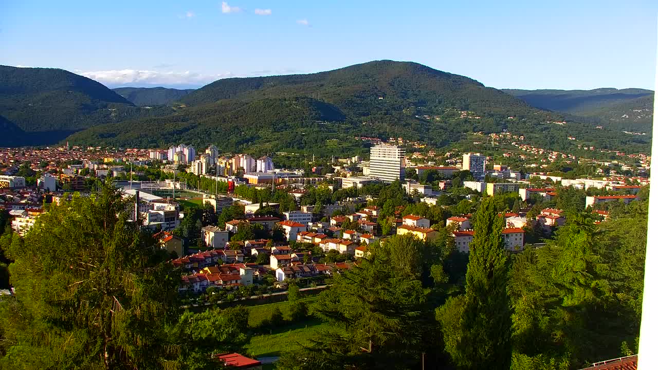 Nova Gorica i Gorica: Prekrasan Pogled iz Franjevačkog Samostana Kostanjevica