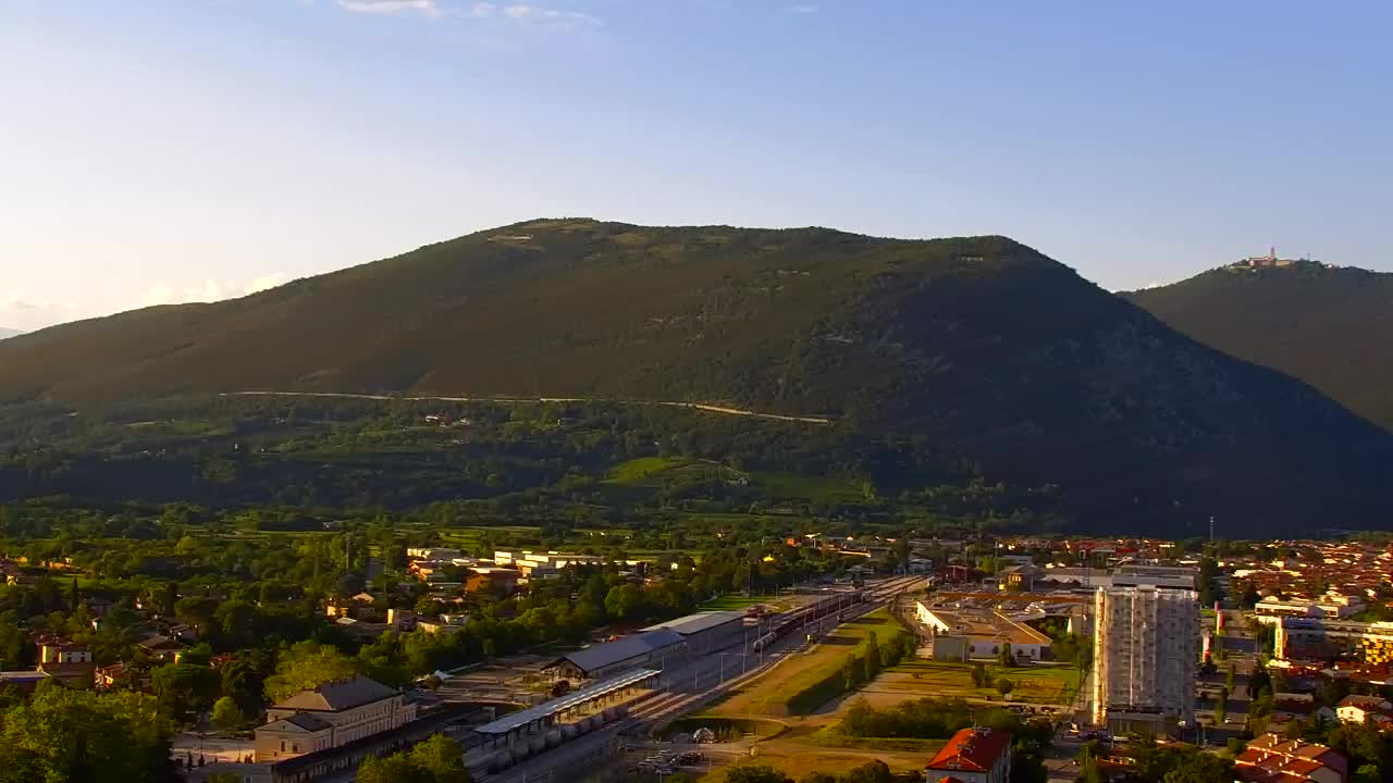 Nova Gorica und Görz: Atemberaubende Aussicht vom Franziskanerkloster Kostanjevica