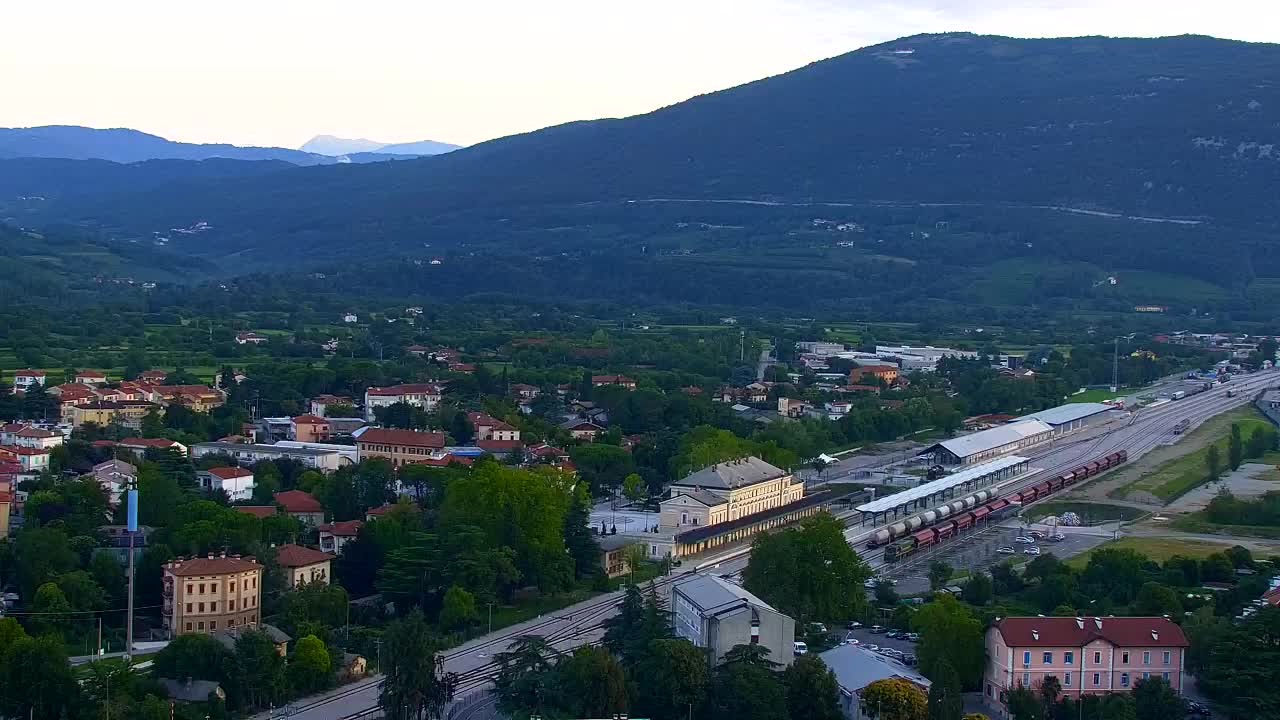 Nova Gorica i Gorica: Prekrasan Pogled iz Franjevačkog Samostana Kostanjevica
