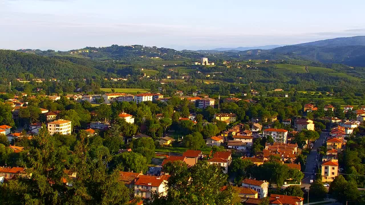 Nova Gorica y Gorizia: Impresionantes Vistas desde el Monasterio Franciscano de Kostanjevica