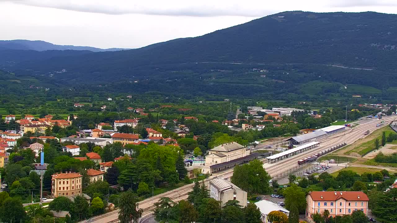 Nova Gorica y Gorizia: Impresionantes Vistas desde el Monasterio Franciscano de Kostanjevica