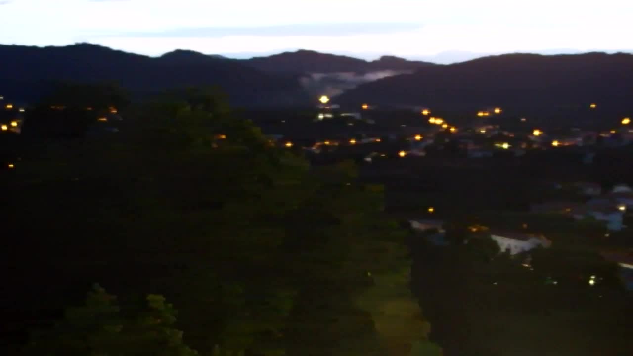 Nova Gorica e Gorizia: Panorama Mozzafiato dal Convento Francescano di Castagnevizza