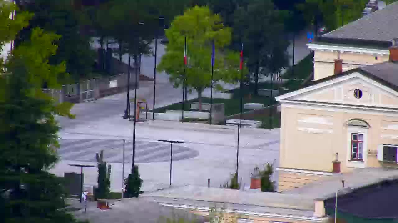 Nova Gorica i Gorica: Prekrasan Pogled iz Franjevačkog Samostana Kostanjevica