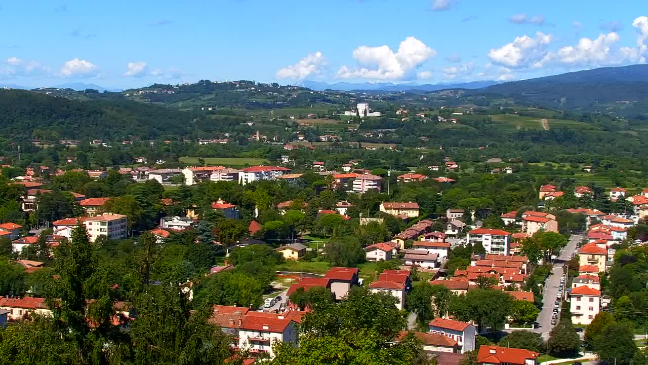 Nova Gorica e Gorizia: Panorama Mozzafiato dal Convento Francescano di Castagnevizza