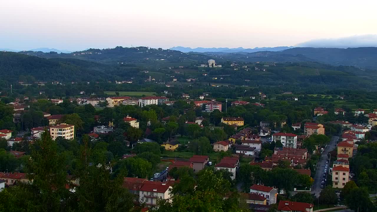 Nova Gorica und Görz: Atemberaubende Aussicht vom Franziskanerkloster Kostanjevica