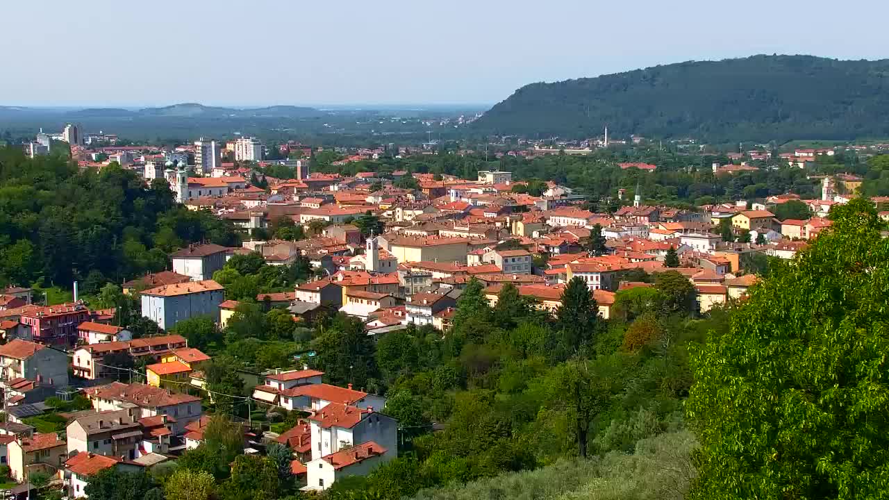 Nova Gorica e Gorizia: Panorama Mozzafiato dal Convento Francescano di Castagnevizza
