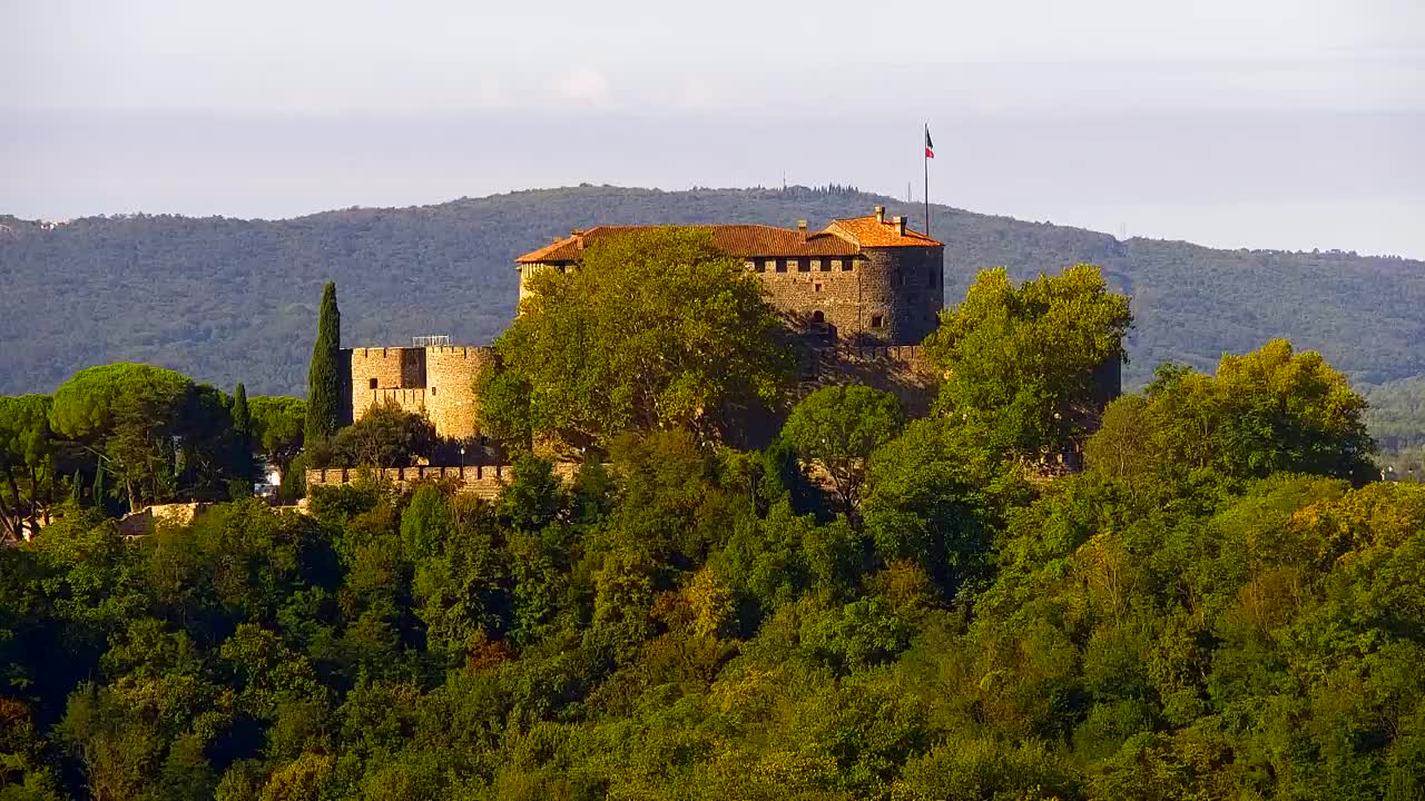 Nova Gorica e Gorizia: Panorama Mozzafiato dal Convento Francescano di Castagnevizza