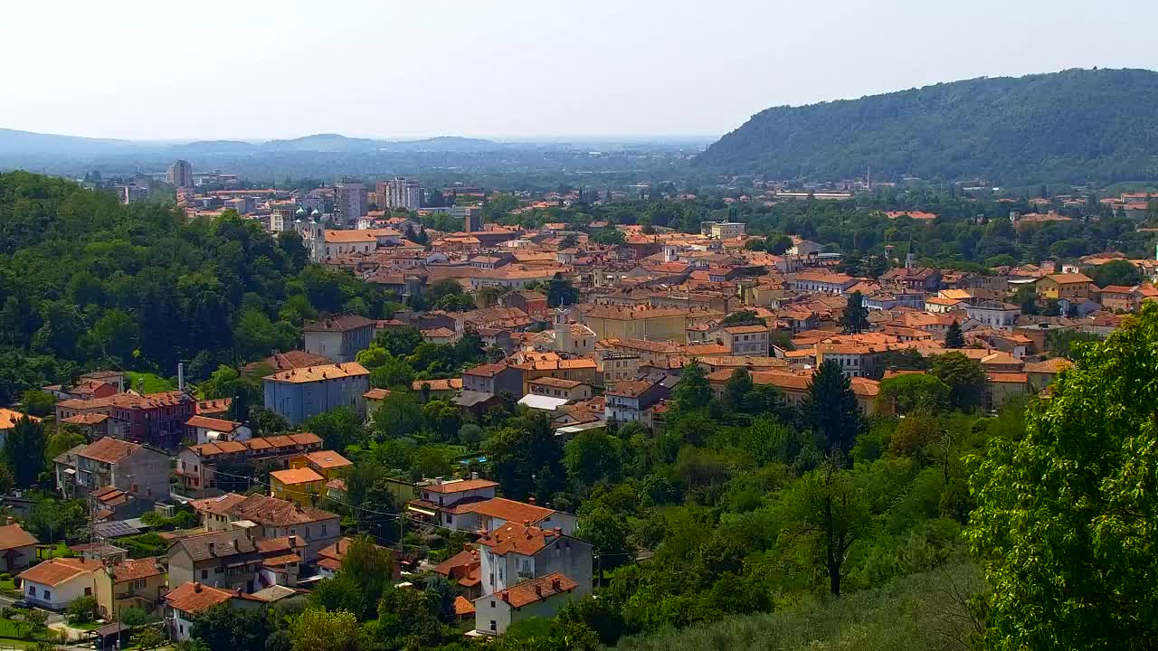 Nova Gorica i Gorica: Prekrasan Pogled iz Franjevačkog Samostana Kostanjevica