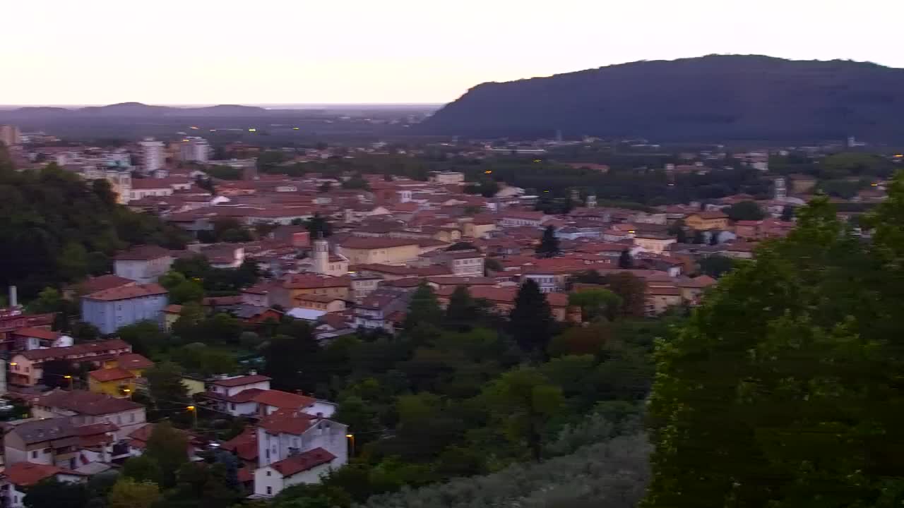 Nova Gorica in Gorica: Čudovit Razgled iz Frančiškanskega Samostana Kostanjevica