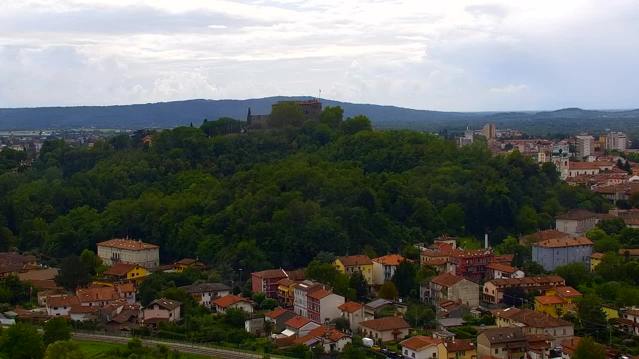Nova Gorica y Gorizia: Impresionantes Vistas desde el Monasterio Franciscano de Kostanjevica