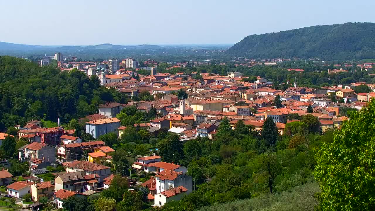 Nova Gorica i Gorica: Prekrasan Pogled iz Franjevačkog Samostana Kostanjevica
