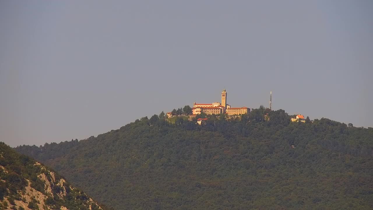 Nova Gorica i Gorica: Prekrasan Pogled iz Franjevačkog Samostana Kostanjevica