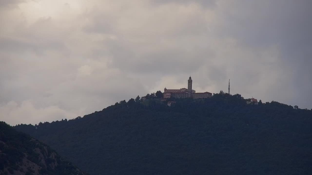 Nova Gorica und Görz: Atemberaubende Aussicht vom Franziskanerkloster Kostanjevica