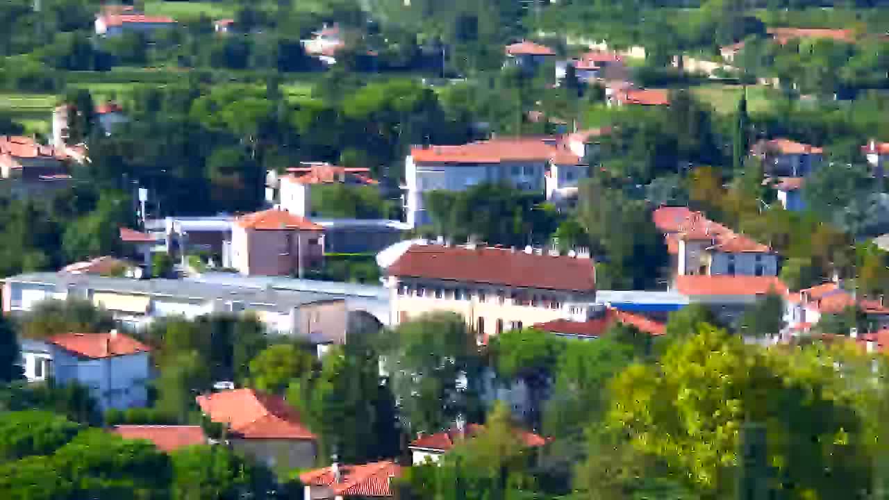 Nova Gorica e Gorizia: Panorama Mozzafiato dal Convento Francescano di Castagnevizza