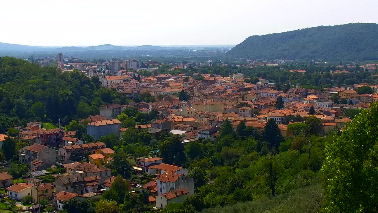 Nova Gorica i Gorica: Prekrasan Pogled iz Franjevačkog Samostana Kostanjevica