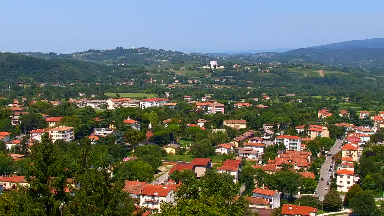 Nova Gorica y Gorizia: Impresionantes Vistas desde el Monasterio Franciscano de Kostanjevica