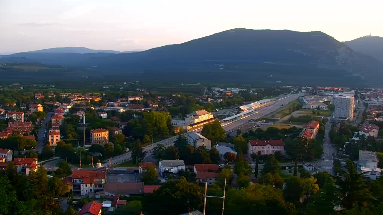 Nova Gorica y Gorizia: Impresionantes Vistas desde el Monasterio Franciscano de Kostanjevica