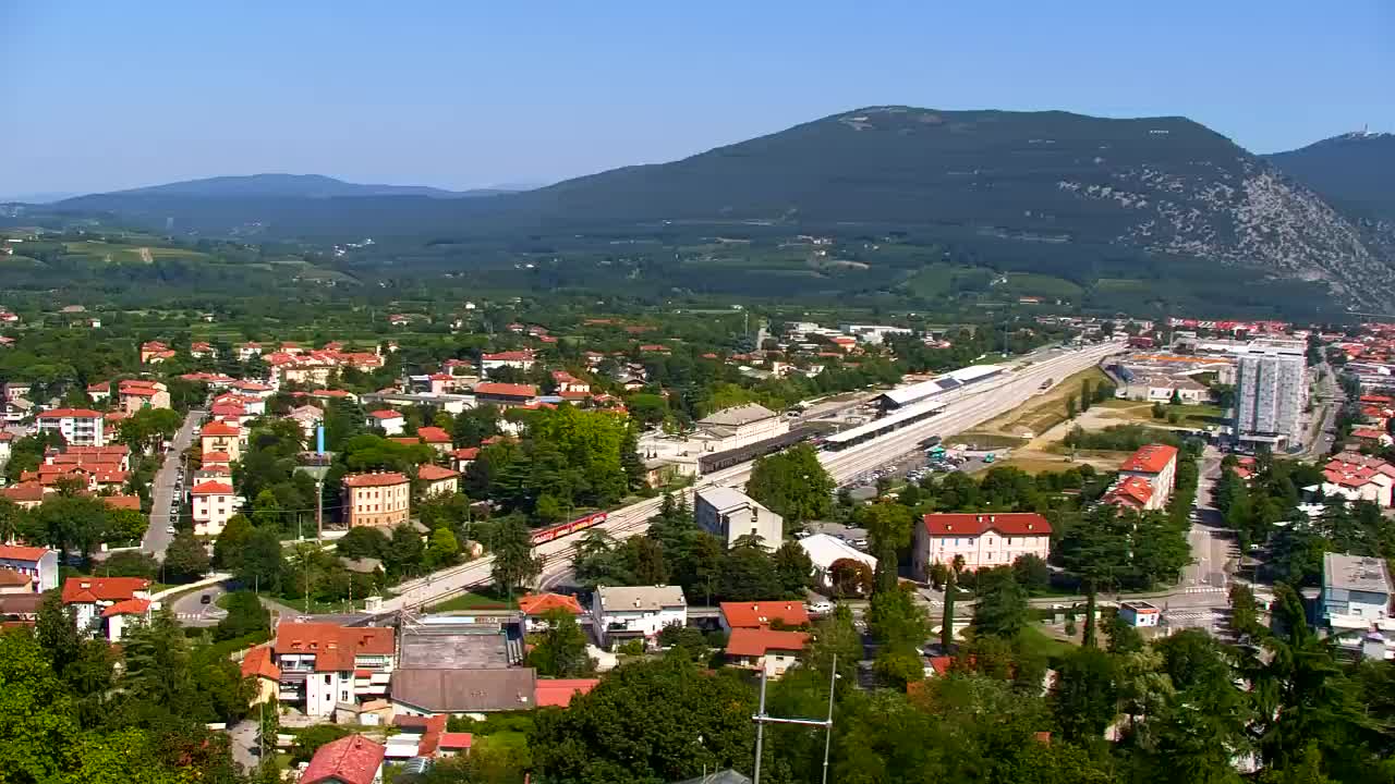 Nova Gorica y Gorizia: Impresionantes Vistas desde el Monasterio Franciscano de Kostanjevica