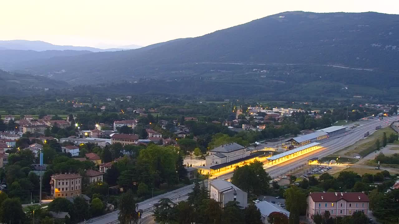Nova Gorica y Gorizia: Impresionantes Vistas desde el Monasterio Franciscano de Kostanjevica