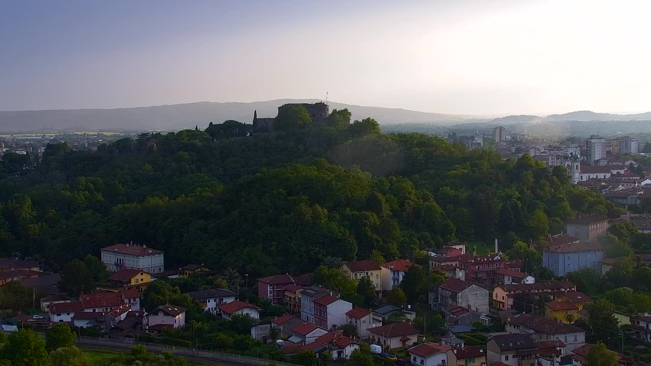 Nova Gorica i Gorica: Prekrasan Pogled iz Franjevačkog Samostana Kostanjevica
