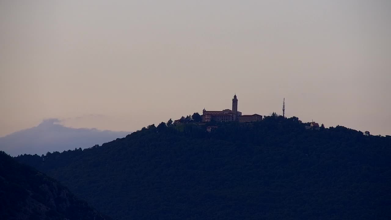 Nova Gorica e Gorizia: Panorama Mozzafiato dal Convento Francescano di Castagnevizza