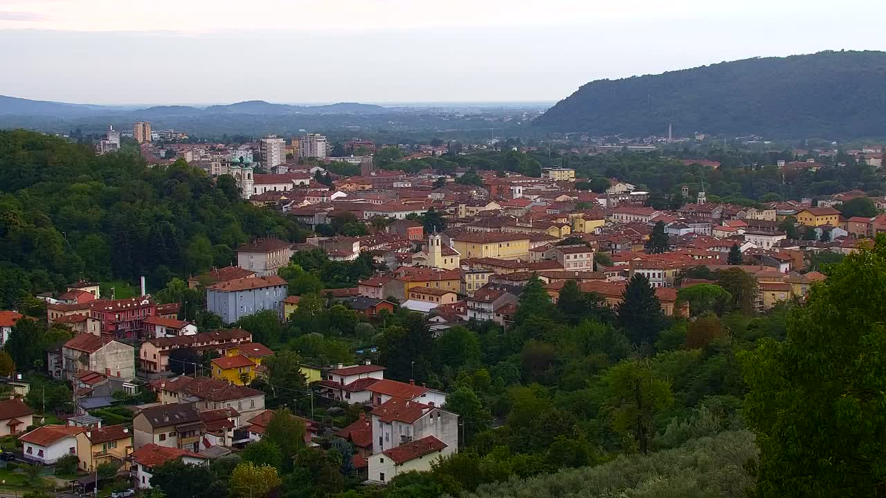 Nova Gorica in Gorica: Čudovit Razgled iz Frančiškanskega Samostana Kostanjevica