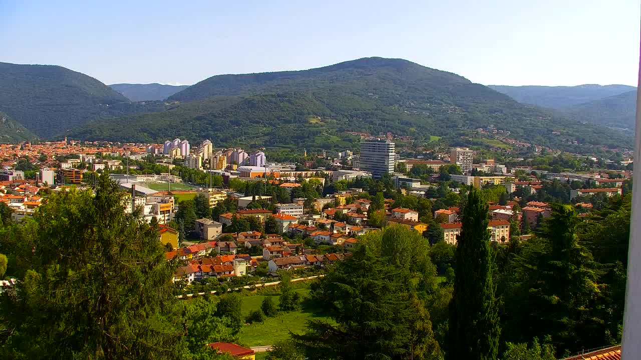 Nova Gorica y Gorizia: Impresionantes Vistas desde el Monasterio Franciscano de Kostanjevica