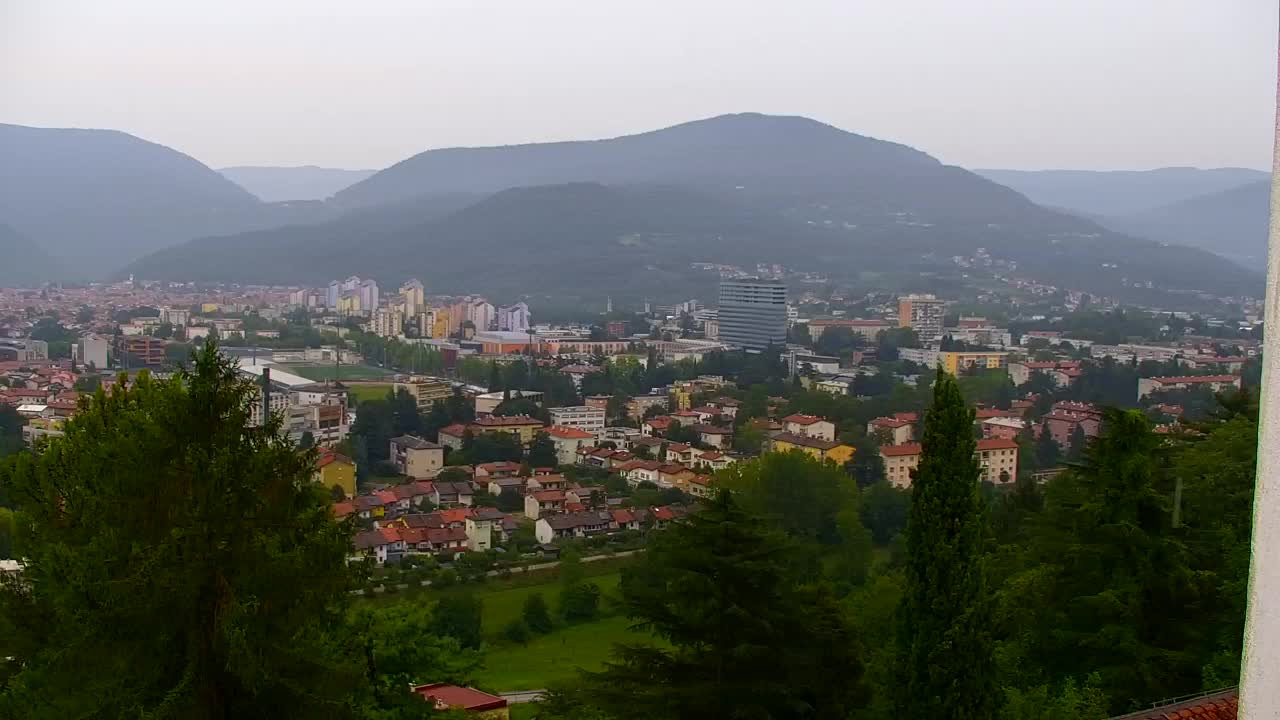 Nova Gorica e Gorizia: Panorama Mozzafiato dal Convento Francescano di Castagnevizza