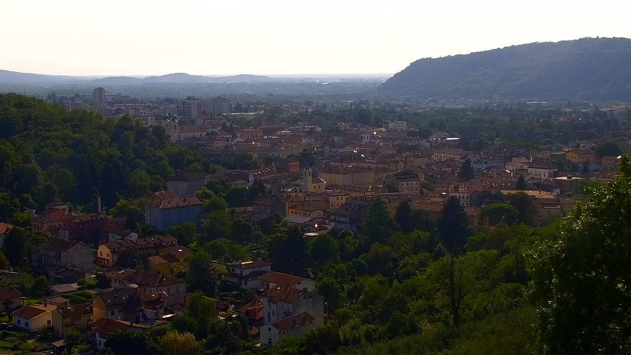 Nova Gorica y Gorizia: Impresionantes Vistas desde el Monasterio Franciscano de Kostanjevica