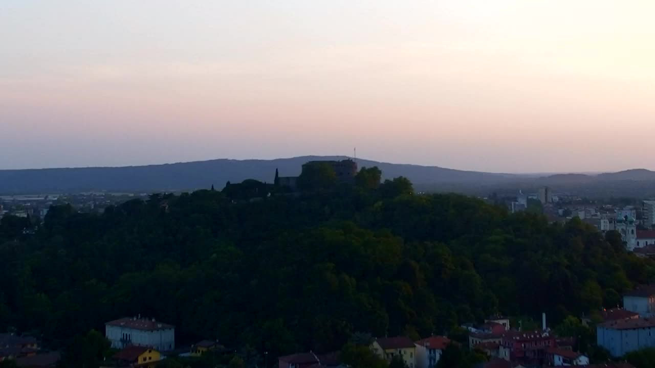Nova Gorica in Gorica: Čudovit Razgled iz Frančiškanskega Samostana Kostanjevica