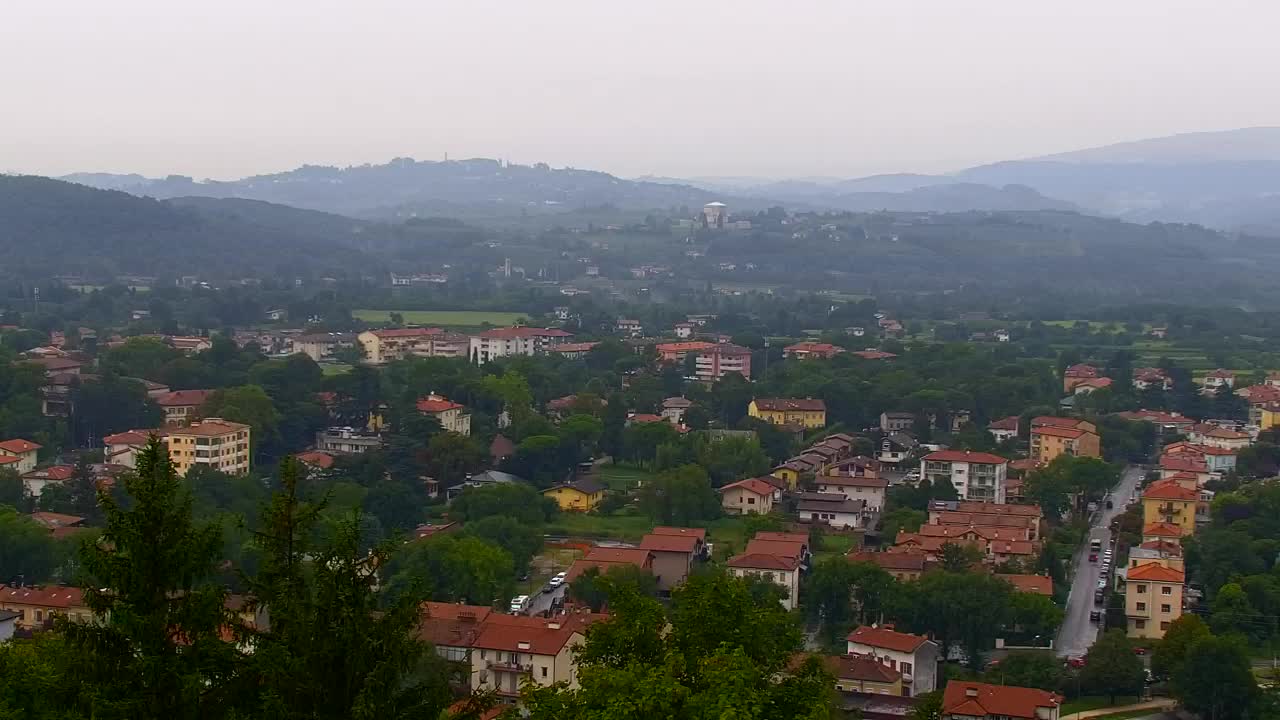 Nova Gorica e Gorizia: Panorama Mozzafiato dal Convento Francescano di Castagnevizza