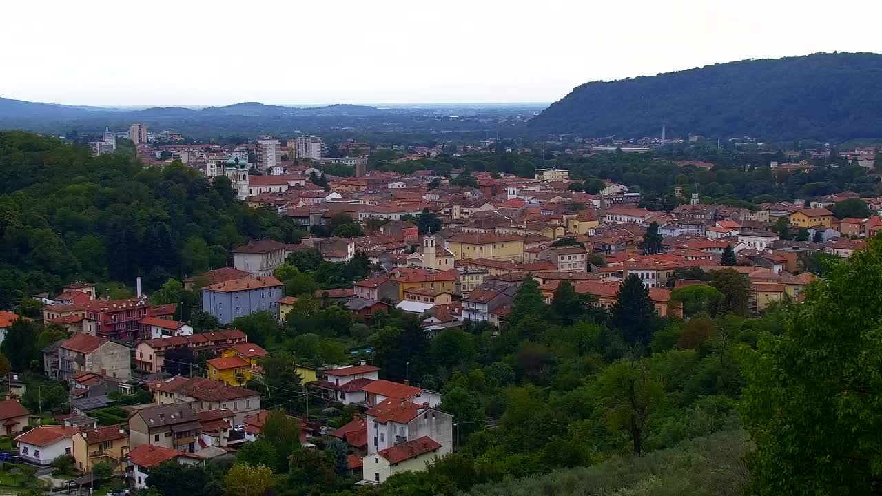 Nova Gorica y Gorizia: Impresionantes Vistas desde el Monasterio Franciscano de Kostanjevica