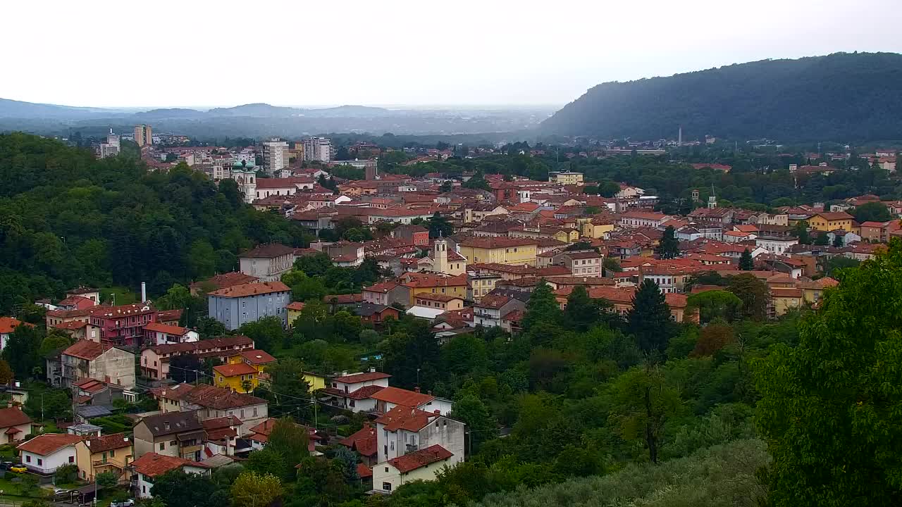 Nova Gorica e Gorizia: Panorama Mozzafiato dal Convento Francescano di Castagnevizza
