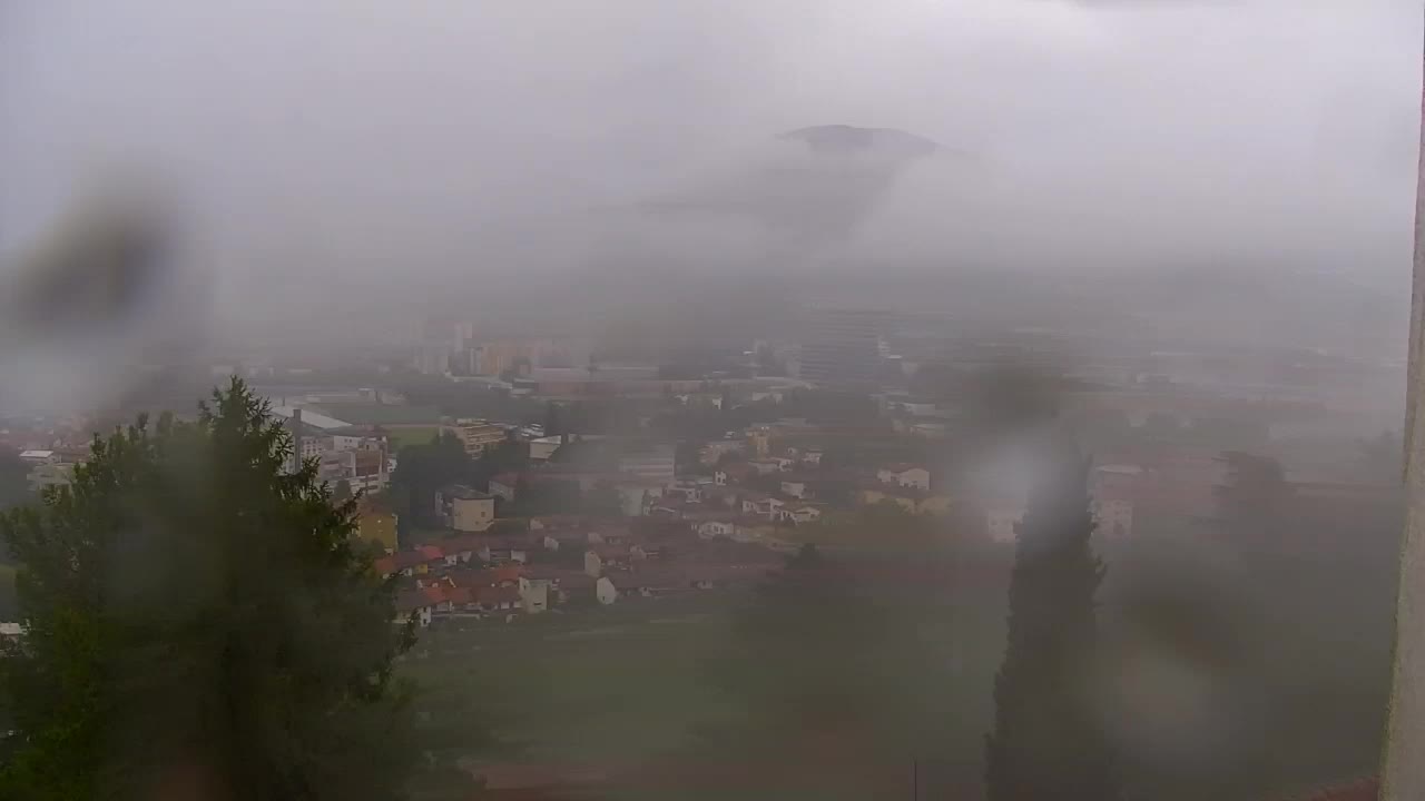 Nova Gorica e Gorizia: Panorama Mozzafiato dal Convento Francescano di Castagnevizza