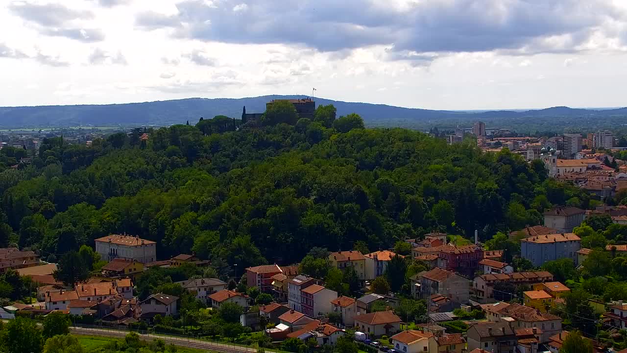 Nova Gorica i Gorica: Prekrasan Pogled iz Franjevačkog Samostana Kostanjevica