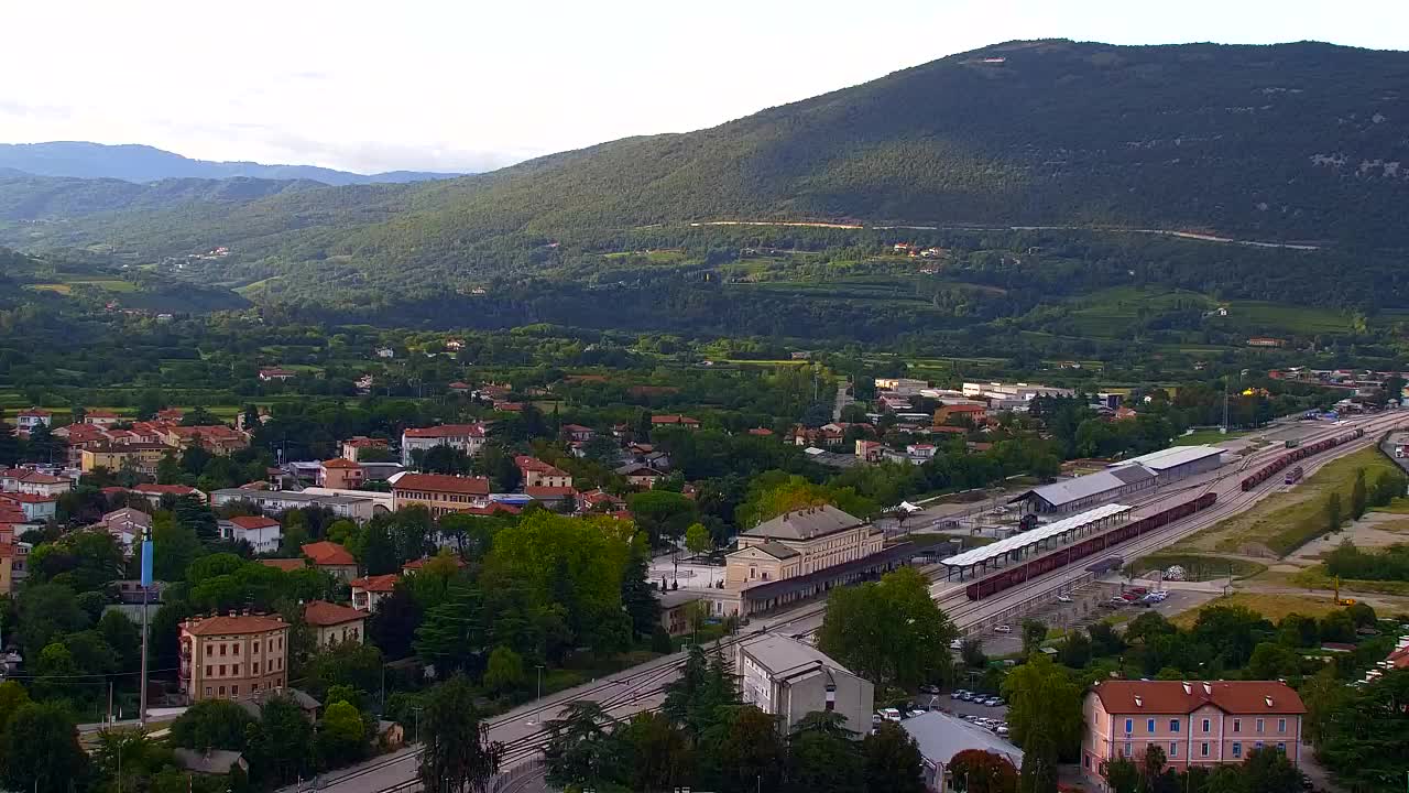Nova Gorica e Gorizia: Panorama Mozzafiato dal Convento Francescano di Castagnevizza