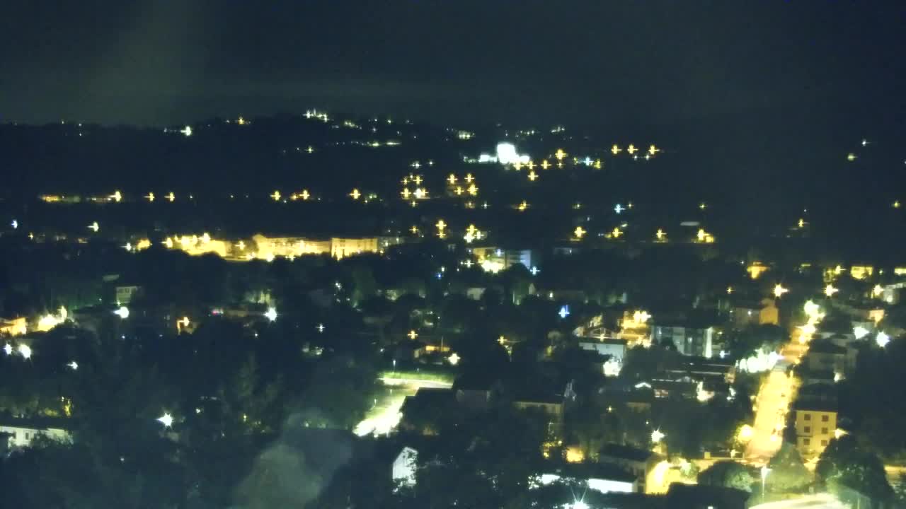 Nova Gorica e Gorizia: Panorama Mozzafiato dal Convento Francescano di Castagnevizza