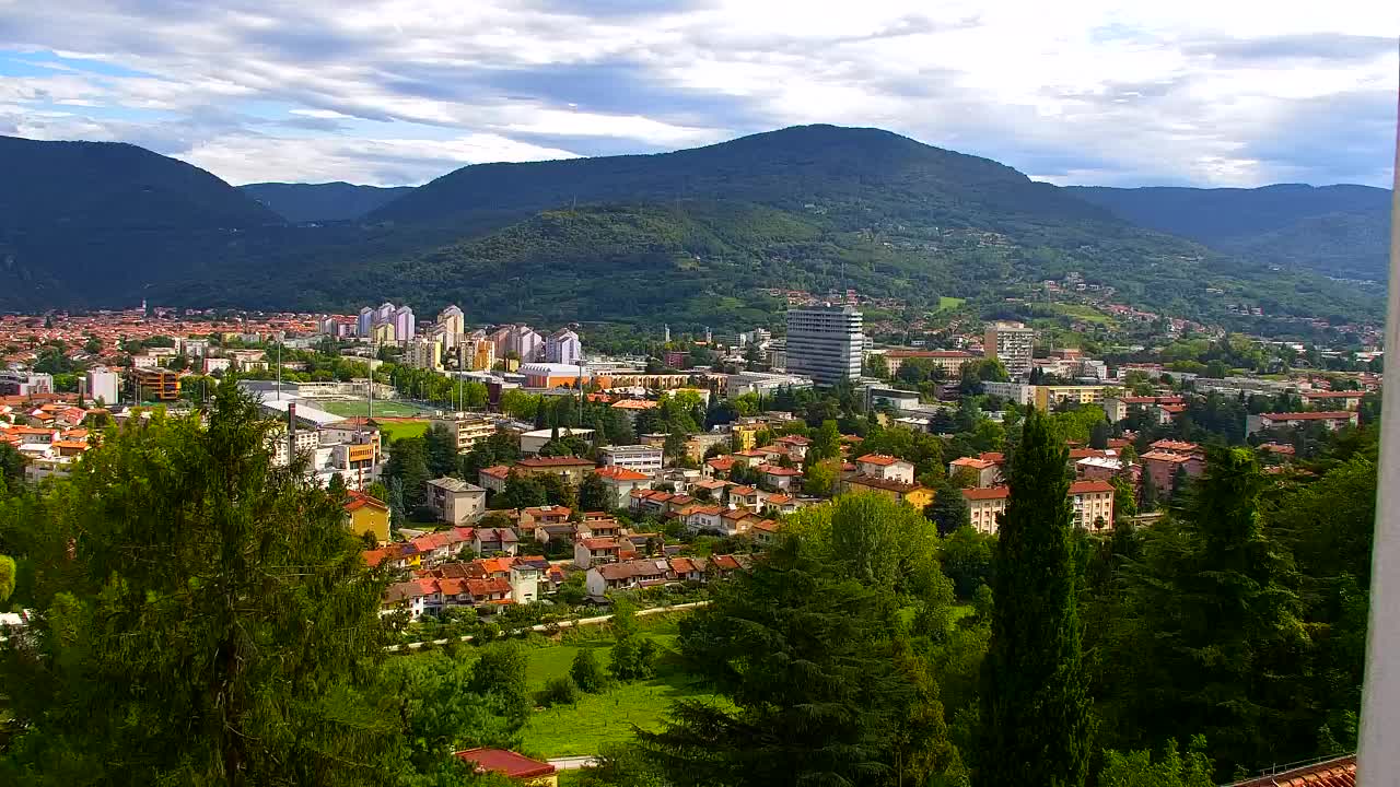 Nova Gorica y Gorizia: Impresionantes Vistas desde el Monasterio Franciscano de Kostanjevica
