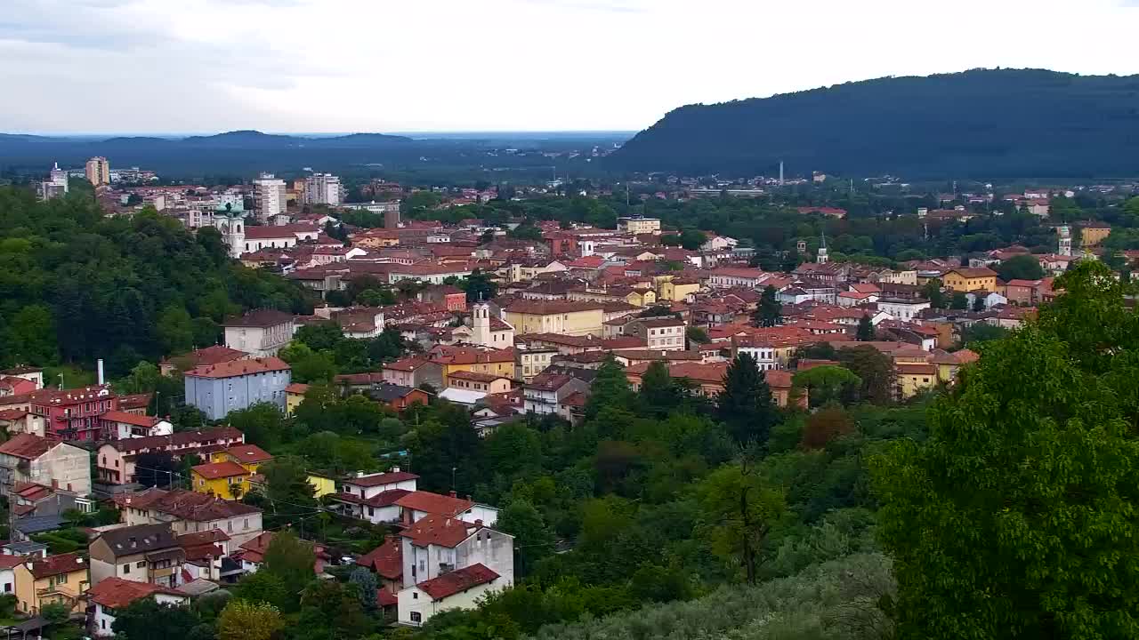 Nova Gorica y Gorizia: Impresionantes Vistas desde el Monasterio Franciscano de Kostanjevica