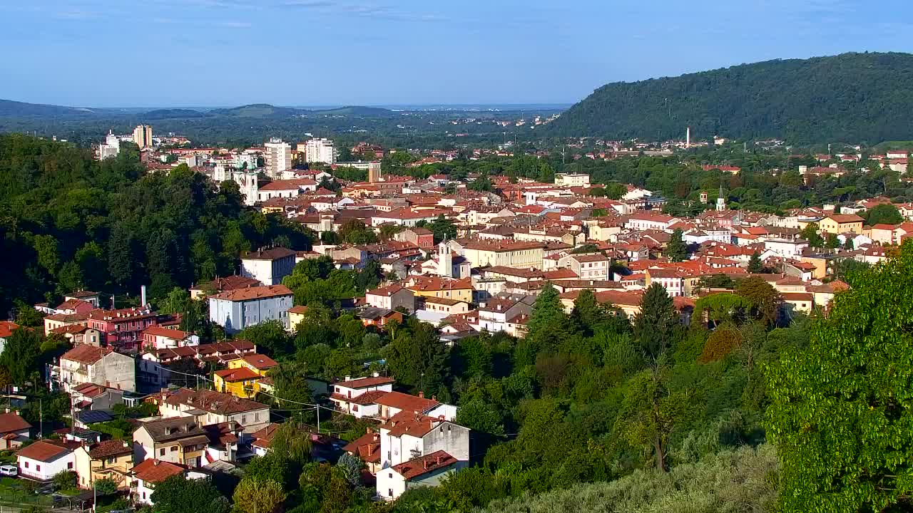 Nova Gorica i Gorica: Prekrasan Pogled iz Franjevačkog Samostana Kostanjevica