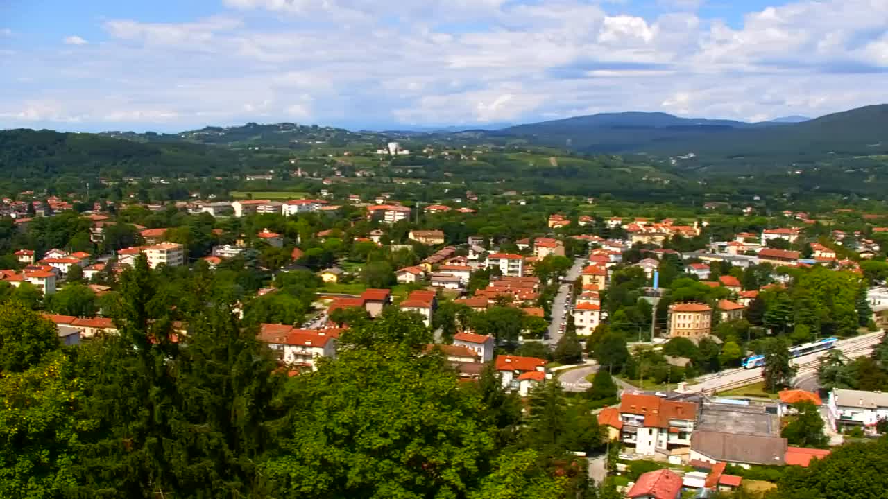 Nova Gorica y Gorizia: Impresionantes Vistas desde el Monasterio Franciscano de Kostanjevica