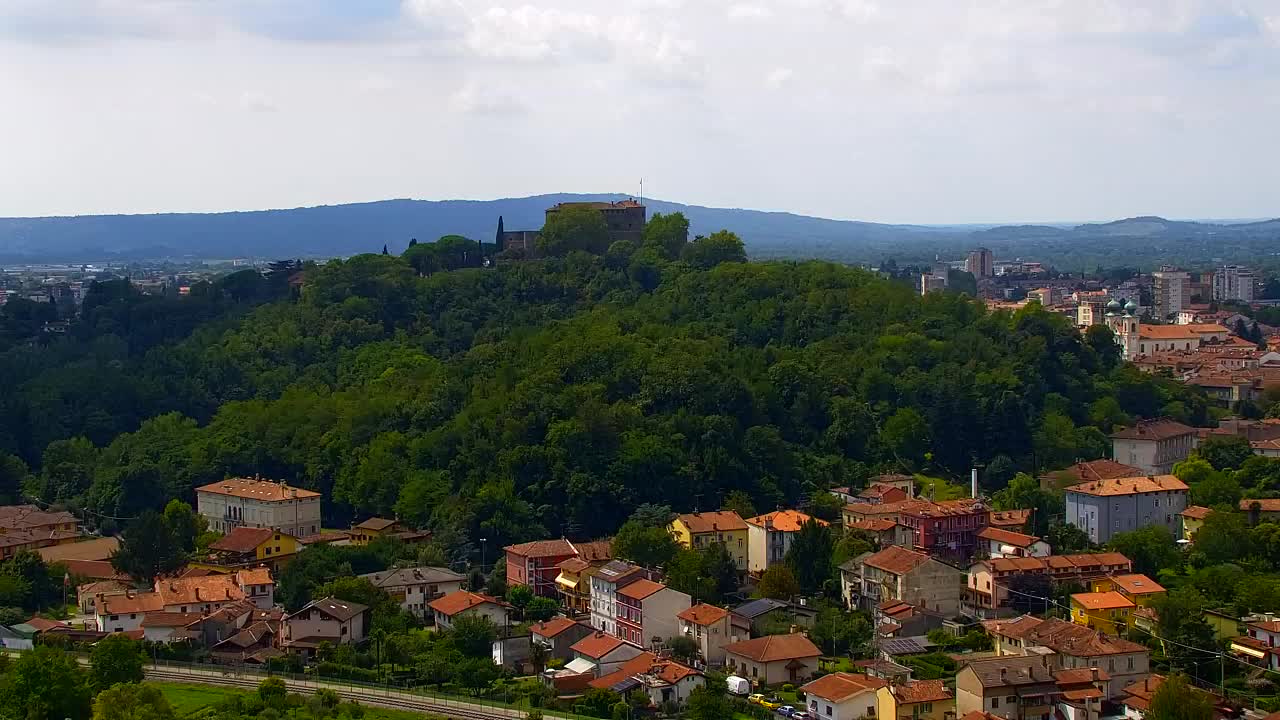 Nova Gorica e Gorizia: Panorama Mozzafiato dal Convento Francescano di Castagnevizza