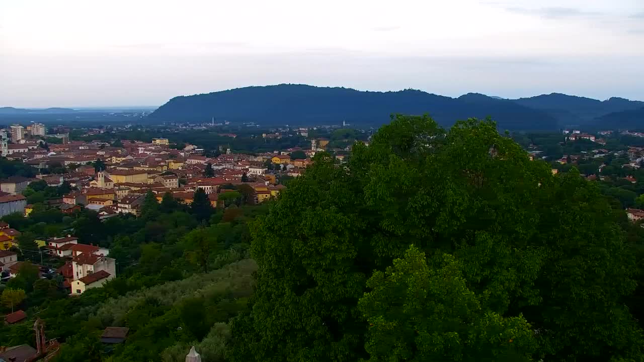 Nova Gorica in Gorica: Čudovit Razgled iz Frančiškanskega Samostana Kostanjevica