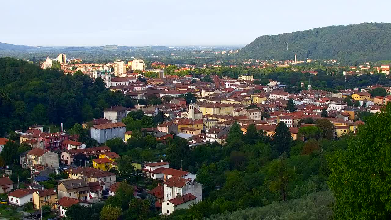 Nova Gorica y Gorizia: Impresionantes Vistas desde el Monasterio Franciscano de Kostanjevica