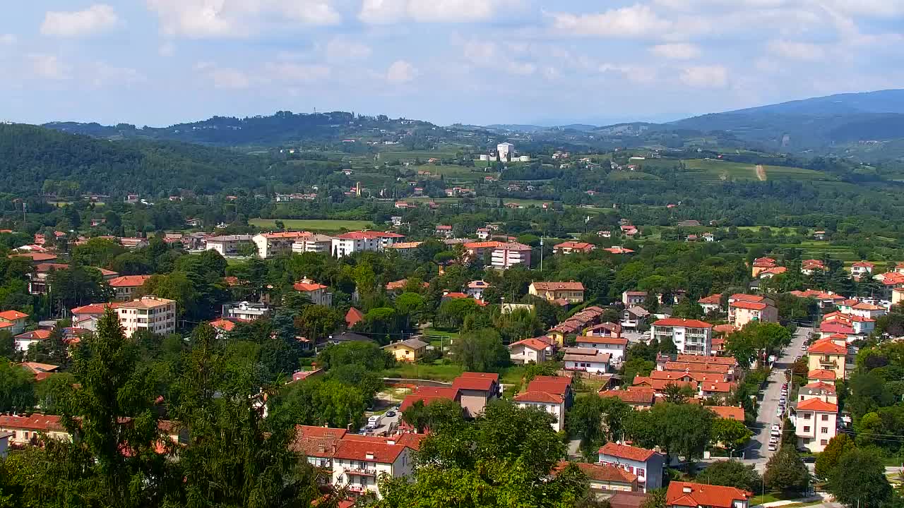Nova Gorica e Gorizia: Panorama Mozzafiato dal Convento Francescano di Castagnevizza