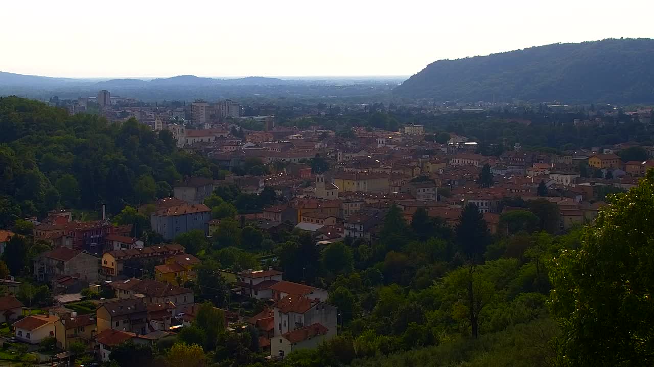 Nova Gorica e Gorizia: Panorama Mozzafiato dal Convento Francescano di Castagnevizza