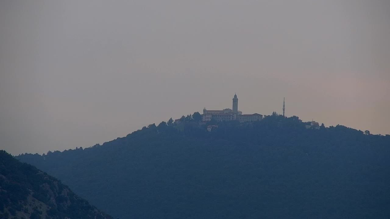 Nova Gorica und Görz: Atemberaubende Aussicht vom Franziskanerkloster Kostanjevica