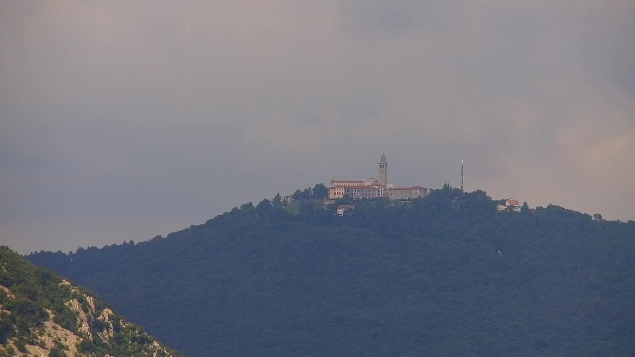 Nova Gorica i Gorica: Prekrasan Pogled iz Franjevačkog Samostana Kostanjevica
